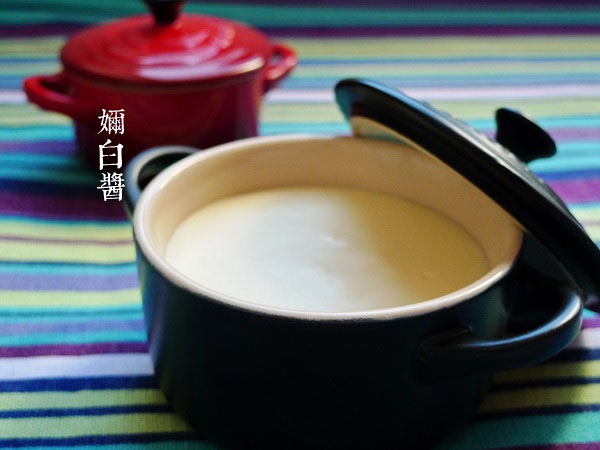调味奶白酱，主要是煮牛奶时即加入香料