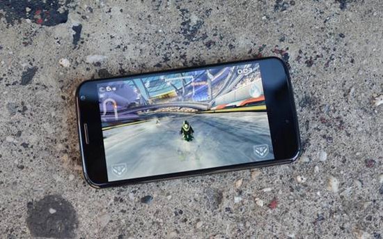 Moto X评测：用全新理念重新定义中端手机